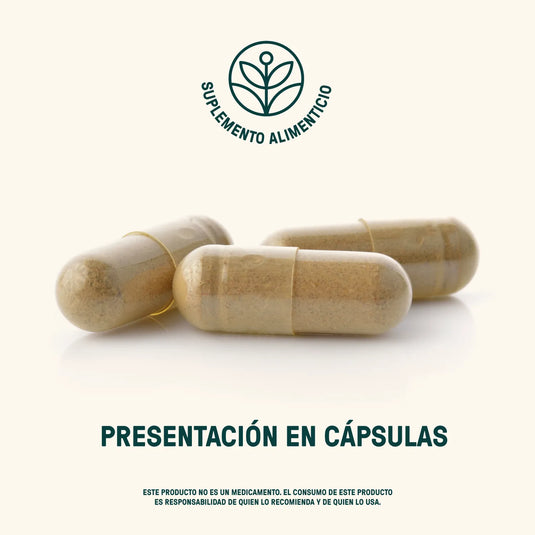 Cápsulas de suplemento alimenticio resveratrol, fondo claro, etiqueta presentación en cápsulas